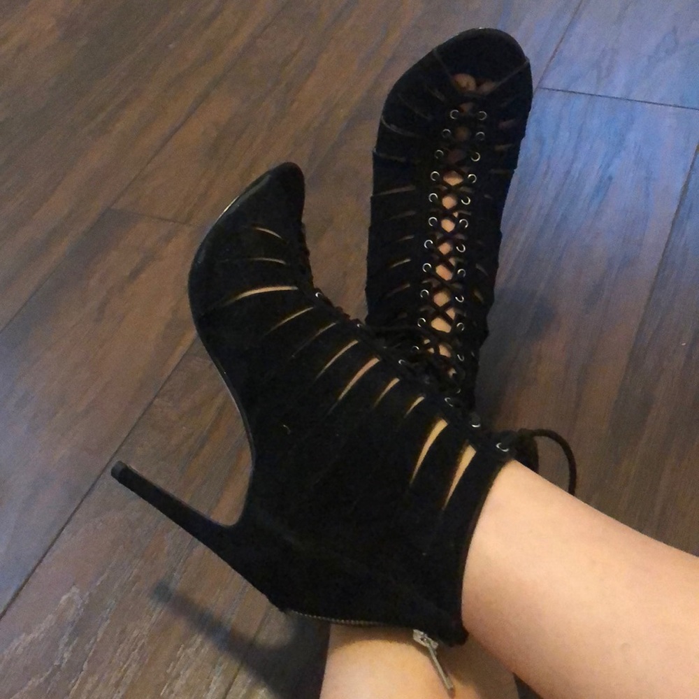 Steve Madden Cyder Heels